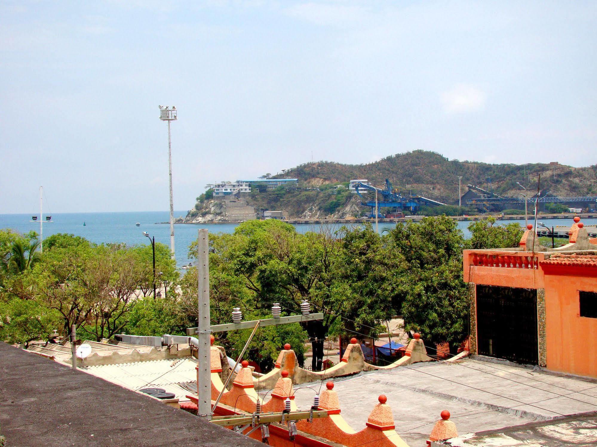 Hotel Casa Vieja Santa Marta Dış mekan fotoğraf
