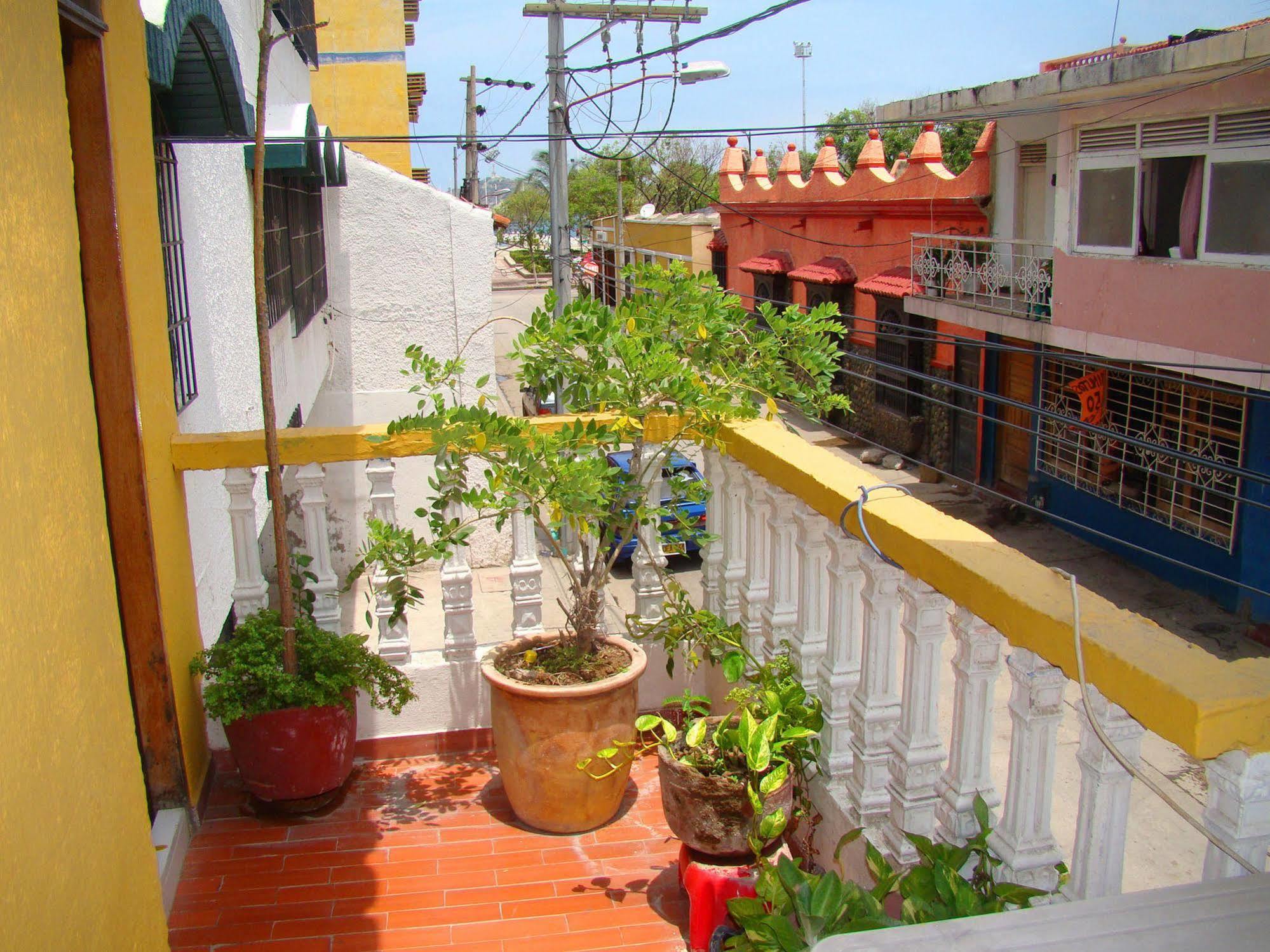 Hotel Casa Vieja Santa Marta Dış mekan fotoğraf