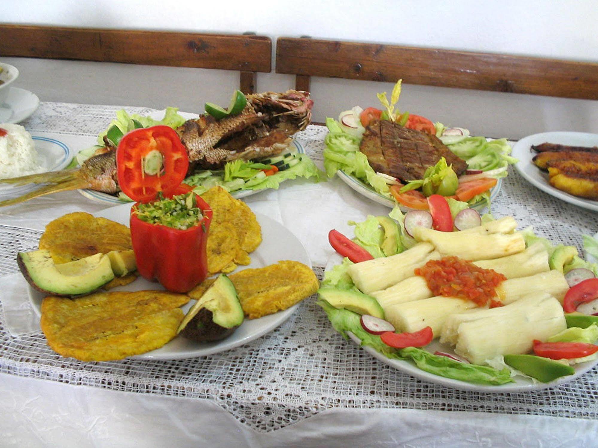 Hotel Casa Vieja Santa Marta Dış mekan fotoğraf